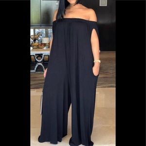 (NWOT) Off-shoulder Jumpsuit